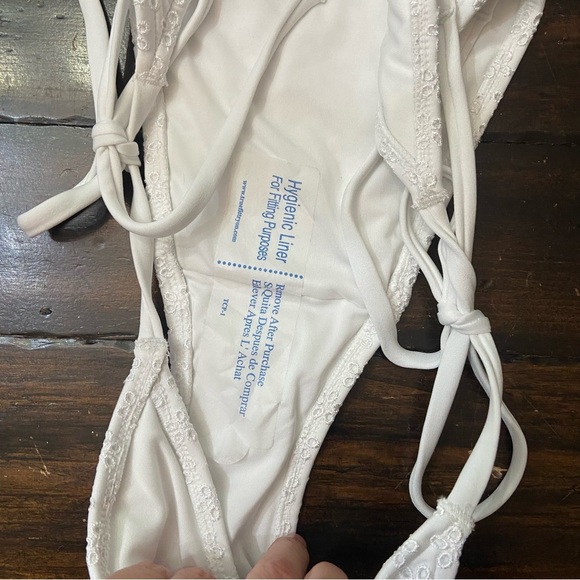 New! Frankie's Bikinis Bridgette White Eyelet String Bikini Bottom 1586 - Picture 5 of 10
